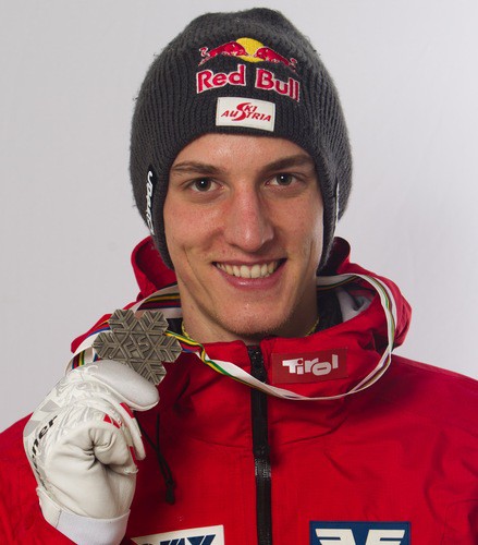 Gregor Schlierenzauer – austriacki skoczek narciarski, reprezentant SV Innsbruck-Bergisel-Tirol. Czterokrotny medalista olimpijski, dwukrotny zdobywca Pucharu Świata w skokach narciarskich: w latach 2008/2009 oraz 2012/2013.